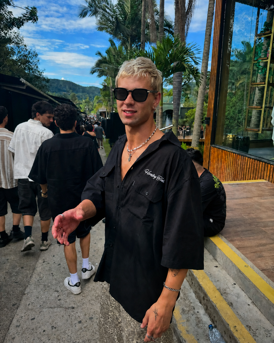 Customer loving the weather with our shades🏝️